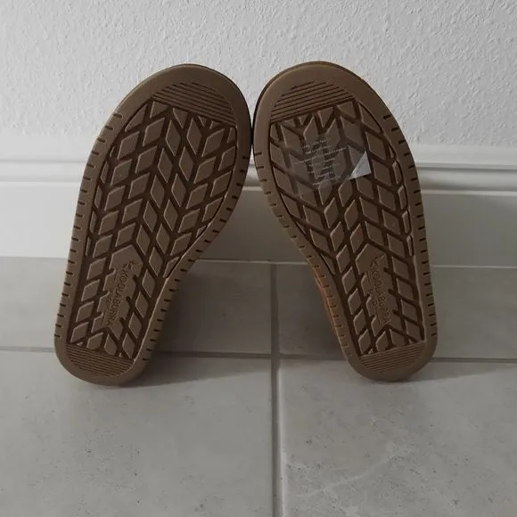 NWOT Victoria Short Boots