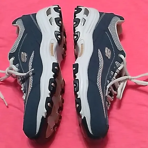 NWOT Women's Skechers D'LITES blue shoes size 7.5
