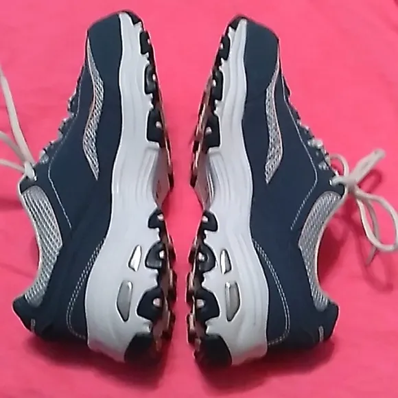 NWOT Women's Skechers D'LITES blue shoes size 7.5