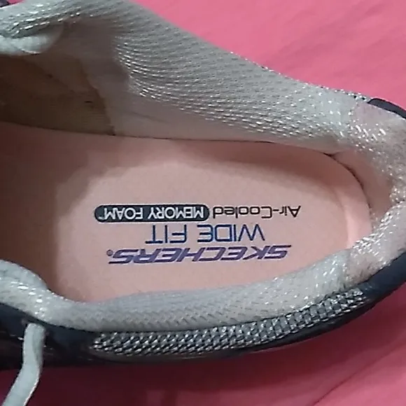 NWOT Women's Skechers D'LITES blue shoes size 7.5