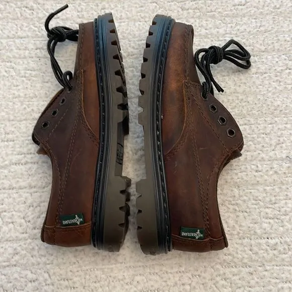 NWOT Eastland Leather Shoes Size 5W