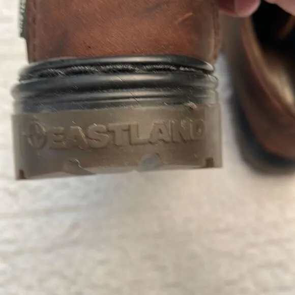 NWOT Eastland Leather Shoes Size 5W