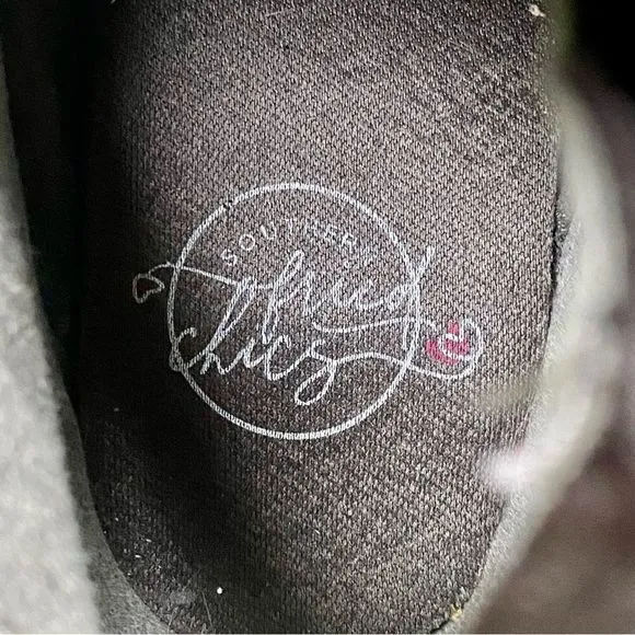 NWOT NWOB Southern Fried Chics Glory Tall Gray Glitter Bling Tie Boots size 11