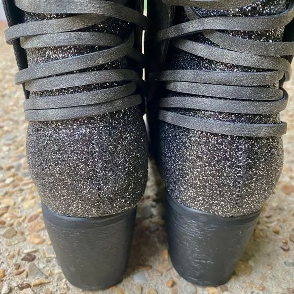 NWOT NWOB Southern Fried Chics Glory Tall Gray Glitter Bling Tie Boots size 11