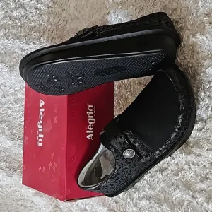 NWT Alegria Leather Slip-on shoes