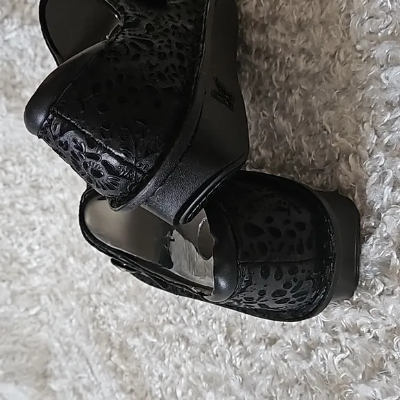 NWT Alegria Leather Slip-on shoes