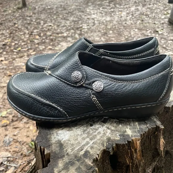 NWT Clarks Ashland Lane Q  Comfort Slip- On Shoes  SZ  7.5