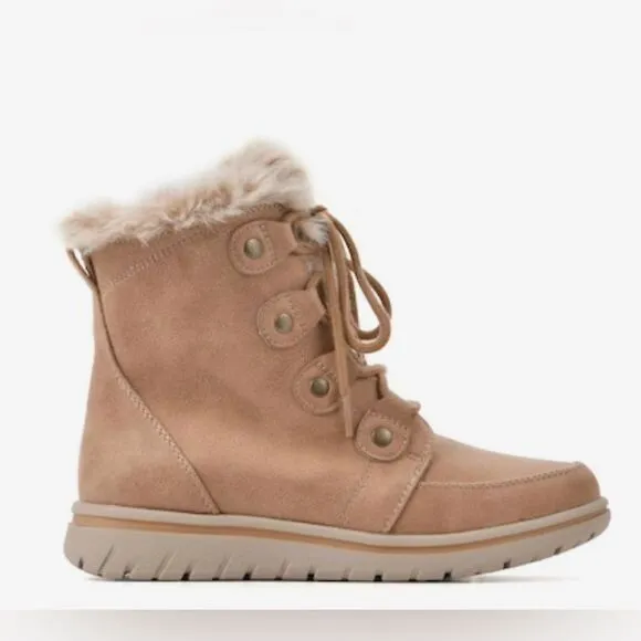 NWT - Cliffs by White Mountain - Women’s Holly Boots - Size 8.5