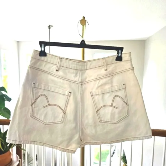 NWT Farm Rio Embroidered Floral Twill Shorts Size:L *RARE*
