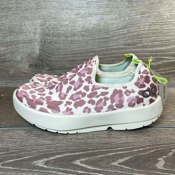 NWT Oofos Oomg Eezee Women’s Size 6 Rose Leopard Slip On Comfort Shoes