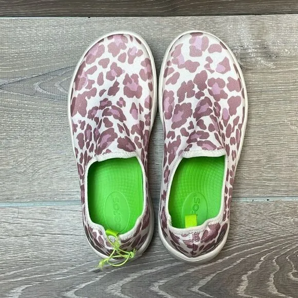 NWT Oofos Oomg Eezee Women’s Size 6 Rose Leopard Slip On Comfort Shoes