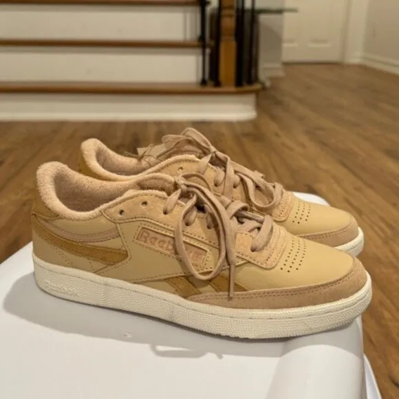 NWT Reebok Club C Revenge Vintage Sneakers - Ladies Size 7 - Weabei/Trubei/Chalk
