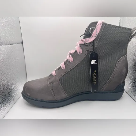 NWT Sorel Evie II wedge boots, gray/pink size 9
