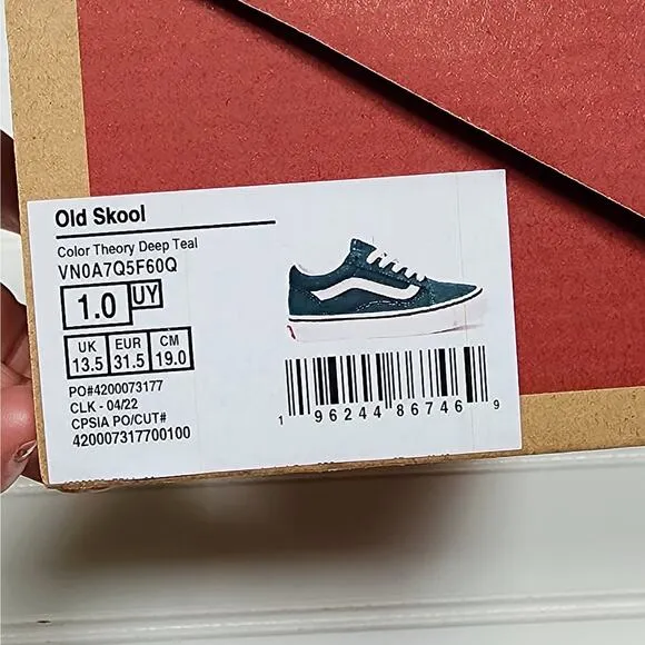 NWT Vans Old Skool Skater Shoes/Sneakers