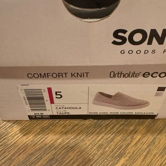 NWT. Ortholite comfort / soma slip ons