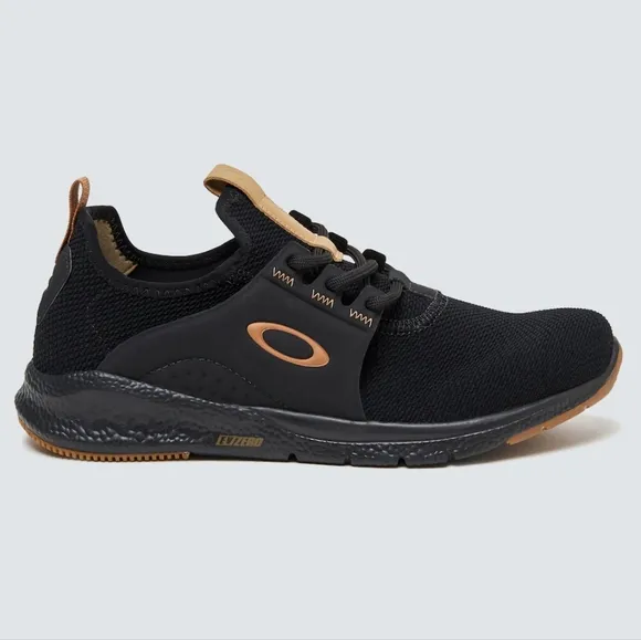 Oakley “Dry” Black Shoes Size 9 Mens EVZERO  Outsole and Midsole