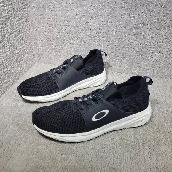 Oakley Dry OS Men's Size US 11 Black White Mesh Sneakers Shoes FOF100542