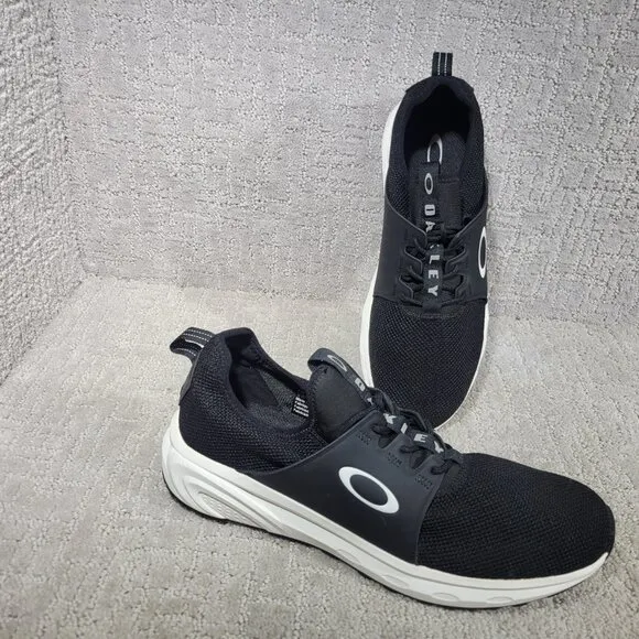 Oakley Dry OS Men's Size US 11 Black White Mesh Sneakers Shoes FOF100542