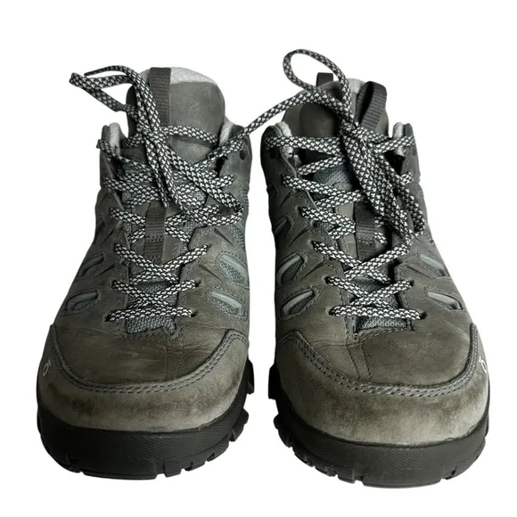 Oboz Low Waterproof Leather Hiking Shoes