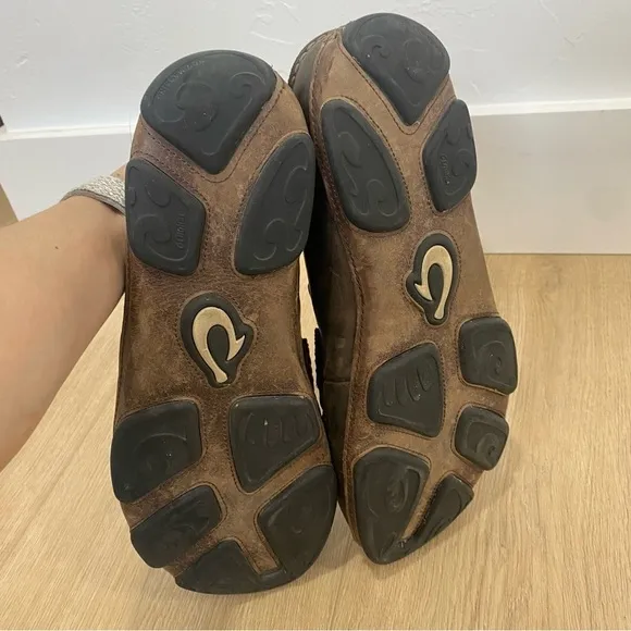 Olukai Moloa Brown Leather Moccasins Slip On Shoes