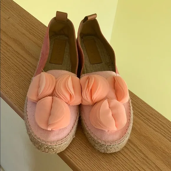 Omg how amazing are these shoes
