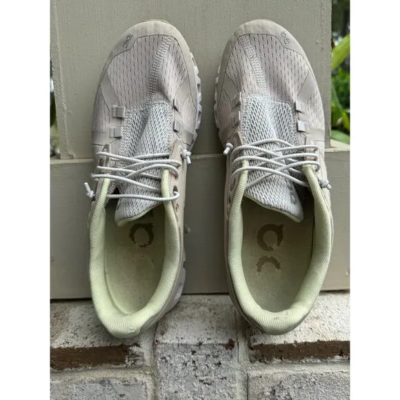 On Cloud Shoes-Size 7.5