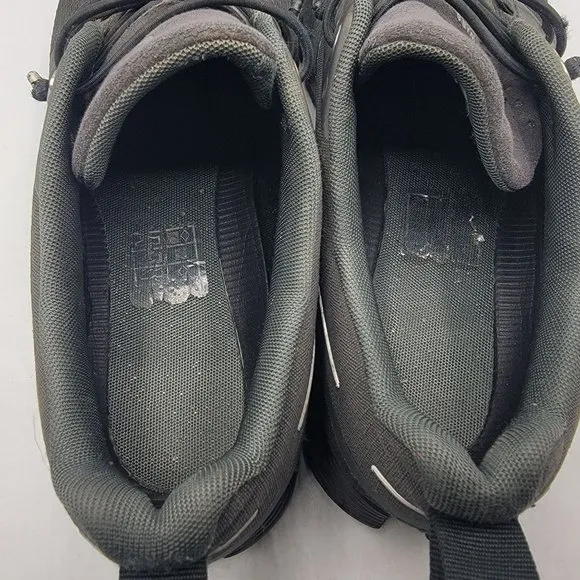 On Cloud Swiss Engineering Womens Size 9 Waterproof Black Running Shoes Sneakers
