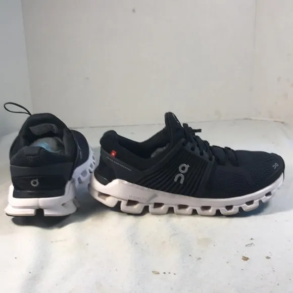 On Running Cloudswift  Women’s Black And White Mesh Athletic Shoes Size W7
