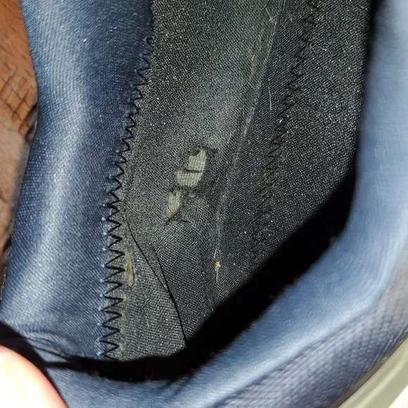 On Running Cloudwander Waterproof Sneaker