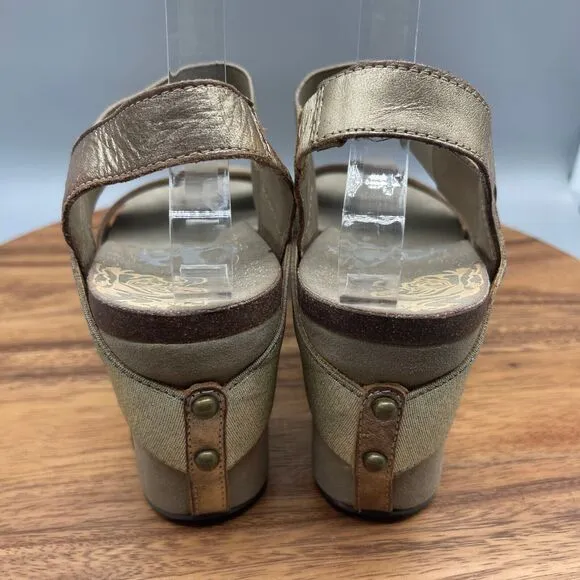 Otbt Bushnell Sandals Womens Size 10 M Gold Strap Comfort Wedge Shoes