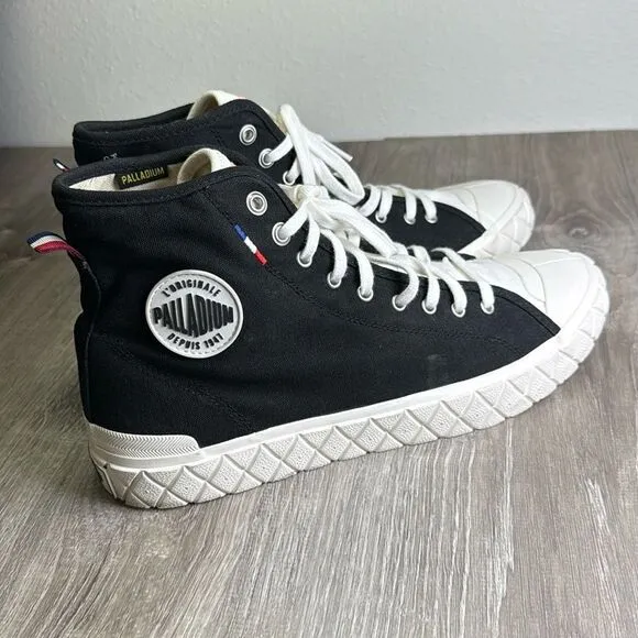 Palladium men’s black and white mid canvas lace up tennis shoes