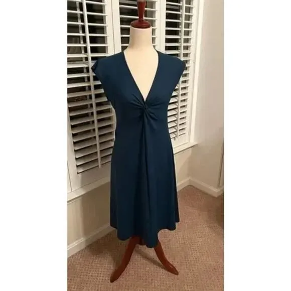 Patagonia sport Dress,  Large VNeck Teal Blue Cap Sleeves