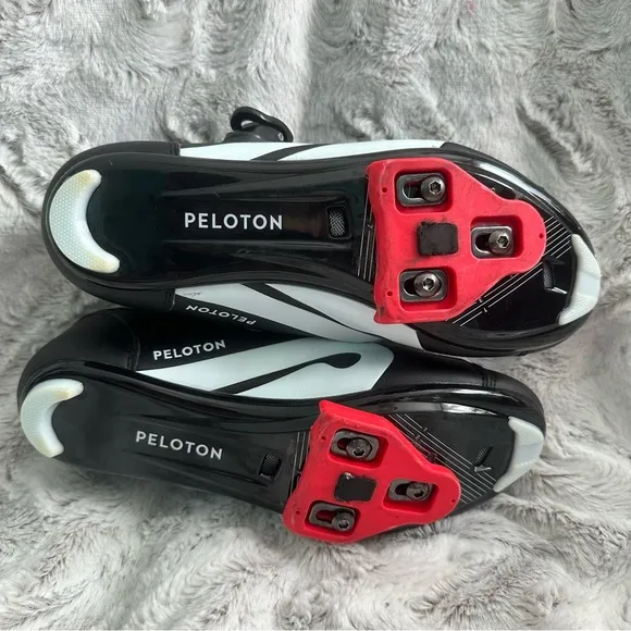 🚴🏻‍♀️Peloton Cycling Shoes🚴🏻‍♀️