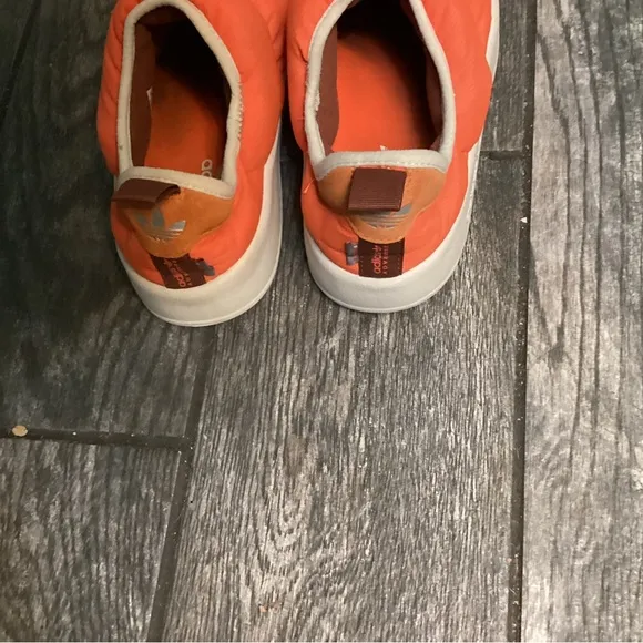 💥PRICE DROP💥 adidas PuffyletteImpact Orange