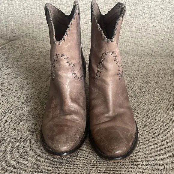 Progetto Women’s Leather Cowboy Short Boots Booties Size 39 US 8.5