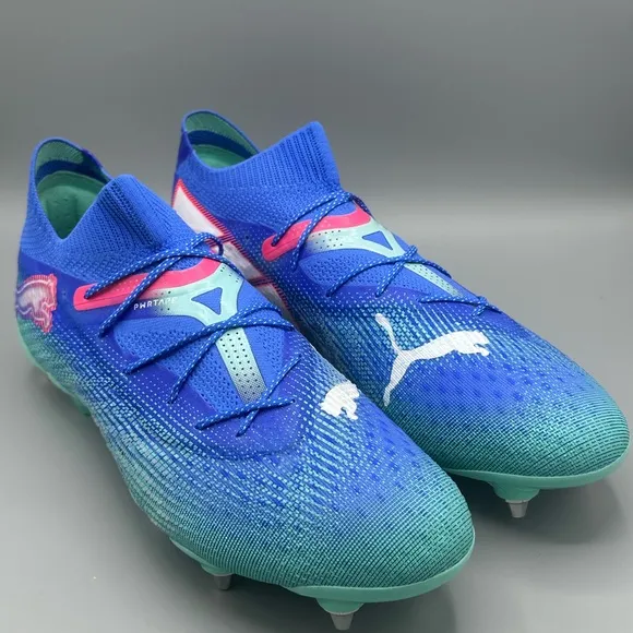 Puma Blue and Green Athletic Shoes with Modern Design