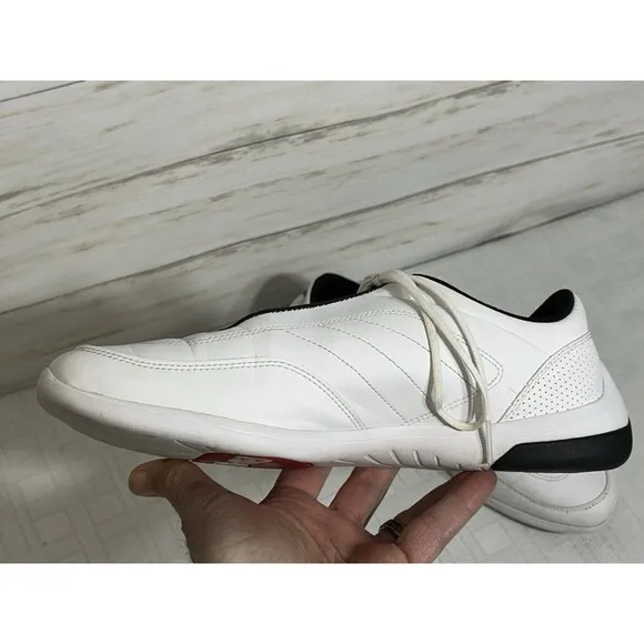 Puma Ferrari Kart Cat III Sneakers Driving Shoes White Black 306219-03 10.5 Mens