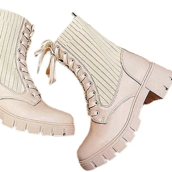QUPID Renley-03 Ribbed Combat Military Lace-Up Ankle Booties NWT