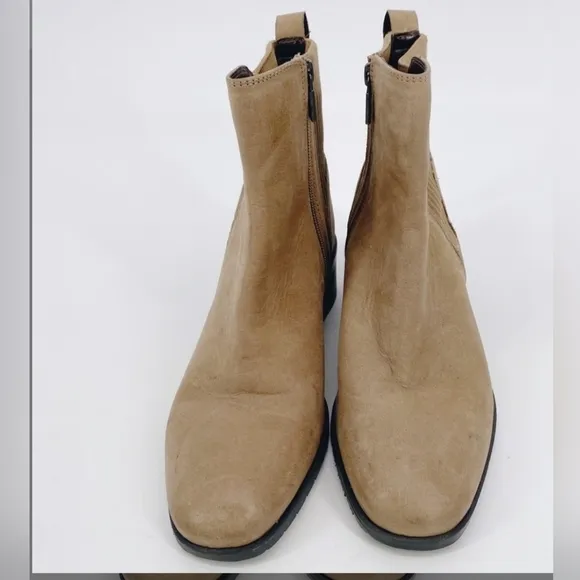 Reaction Kenneth Cole Short Boots 8.5