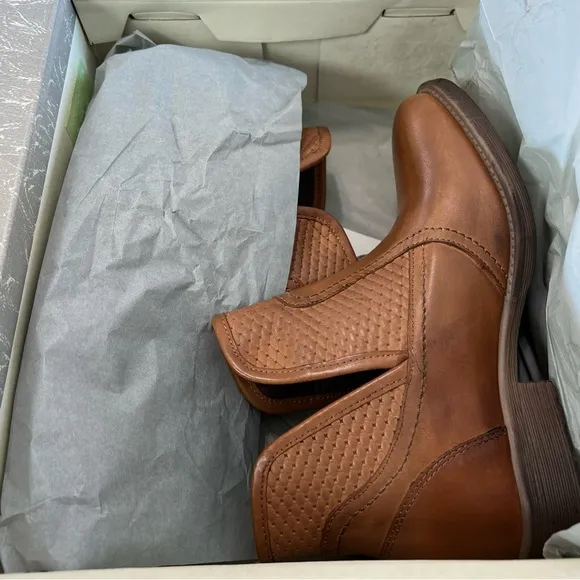 Roan Gossip Tan Napa Ankle Boots Size 6
