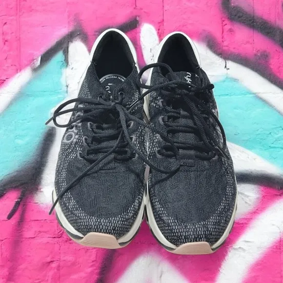 RYKA Reflect Devotion X  Woman's Size 8.5. In Outstanding Condition. See Pics
