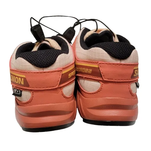 Salomon Speedcross Waterproof Sneaker Kids 3 Emberglow/Tender Peach/Fusion Coral