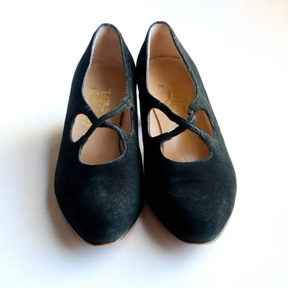 Salvatore Ferragamo Black Suede Leather Kitten Heel Pumps Shoes 8.5 Extra Narrow