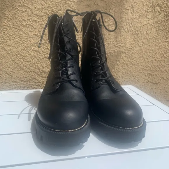 Sam Edelman black leather military combat platform shoelaces boots size 9.5