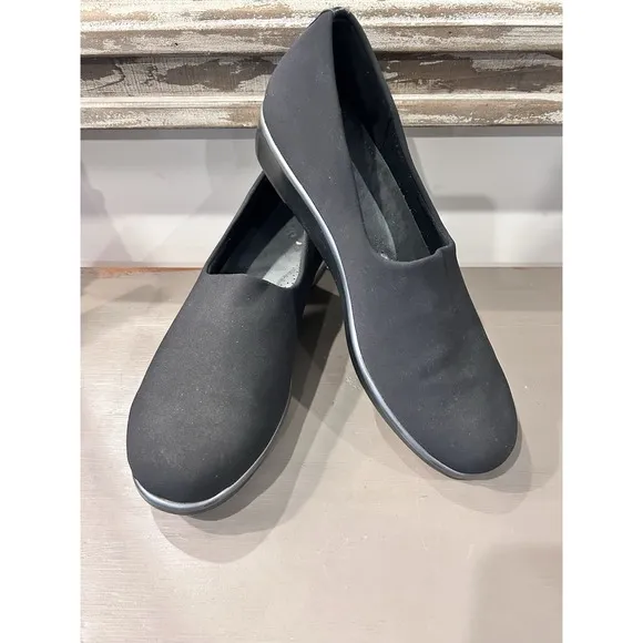 SAS Bliss Slip On Wedge Black Fabric Shoes Loafers Tripad Comfort Womens Sz 10