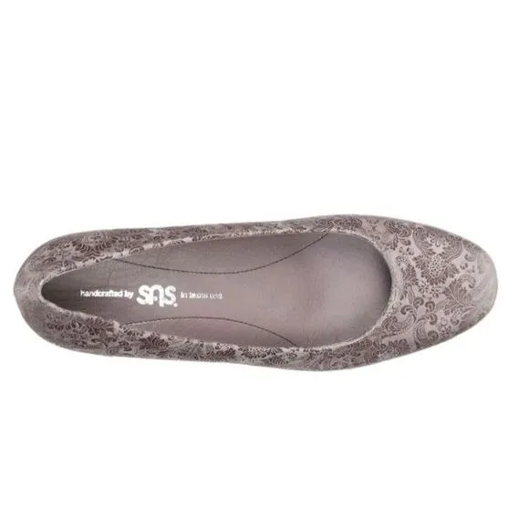 SAS Sofia Wedge Pump Gray Leather Shoes‎ Made in Tuscany Italy Size 8 Narrow