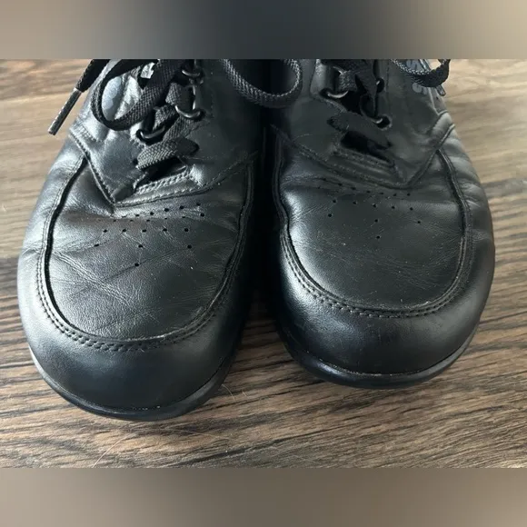 SAS Time Out Men Size 8 Black Tripad Comfort Orthopedic Walking Sneakers Leather