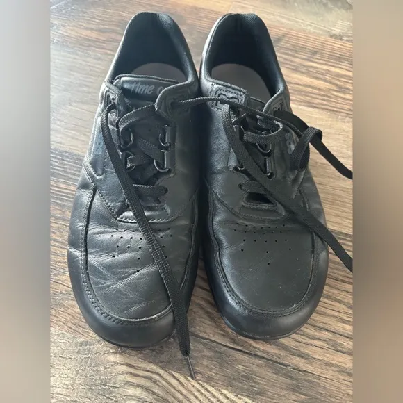 SAS Time Out Men Size 8 Black Tripad Comfort Orthopedic Walking Sneakers Leather