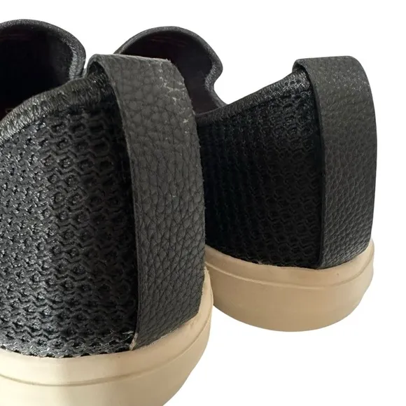 SAVALE GLOVER BLACK MESH SLIP ON SHOES SIZE 12