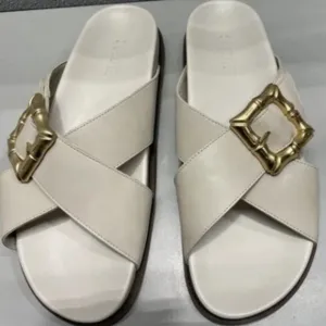 Schutz Womens Enola Sporty Sandal US8B Low Heel Crossover Straps Slide in Pearl